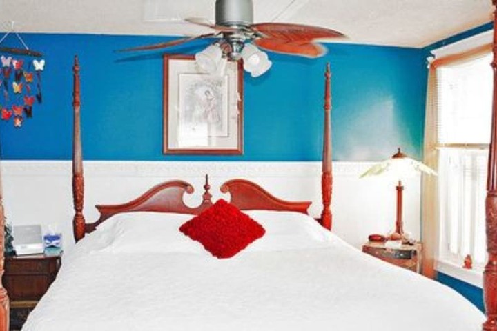 RAPHAEL INN