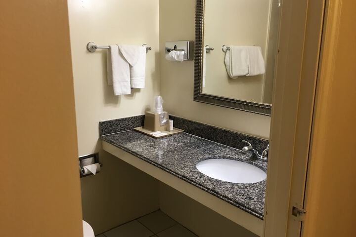 Room 14 of 29