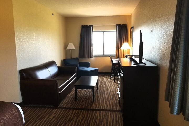 Room 27 of 69