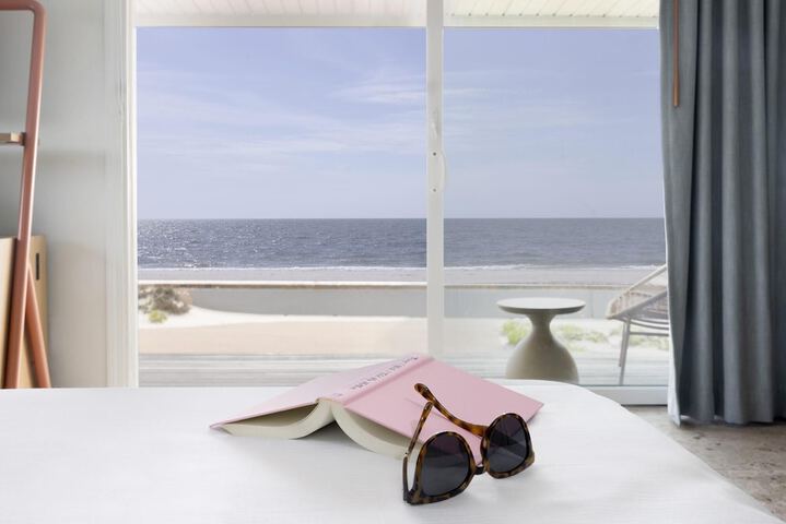Riviera Beach Resort