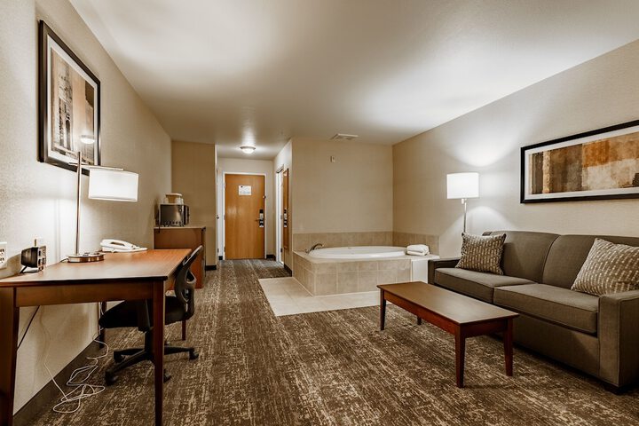 Room 37 of 46