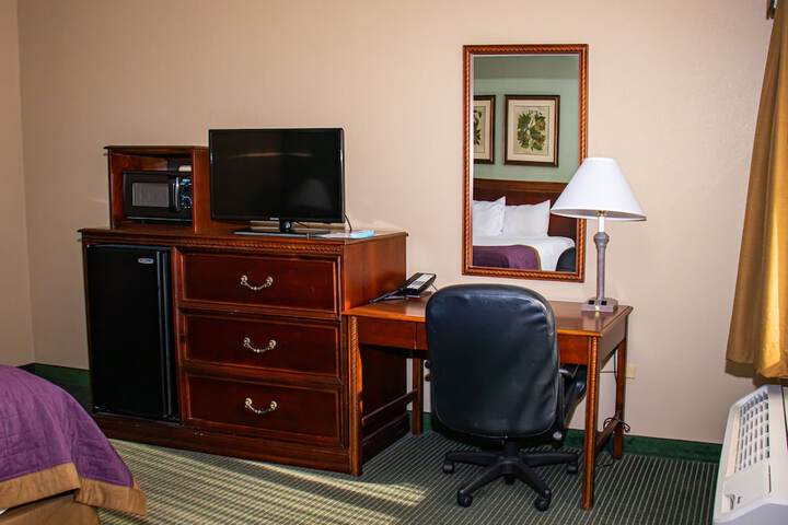Room 30 of 43