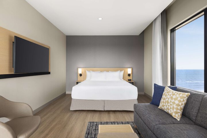 Hyatt Place Virginia Beach / Oceanfront