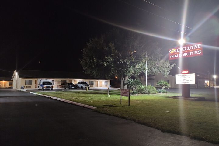 Executive Inn Hebbronville