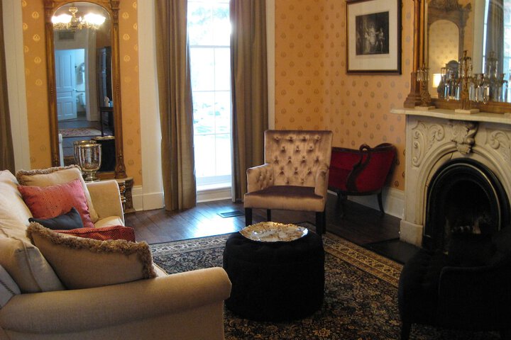 Linden Row Inn