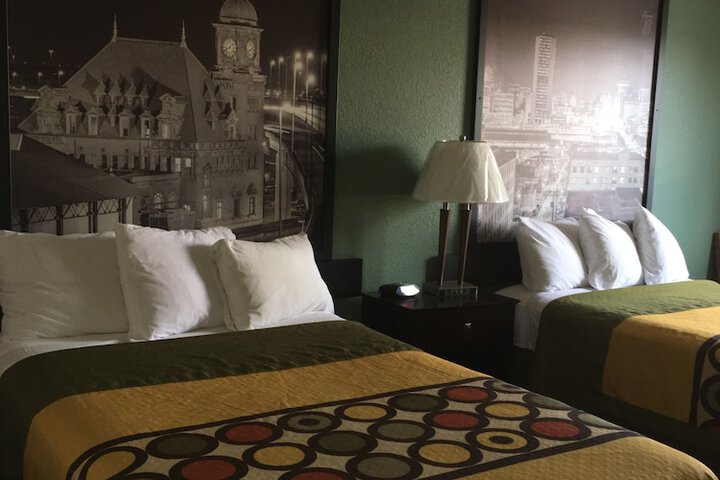 Room 20 of 31