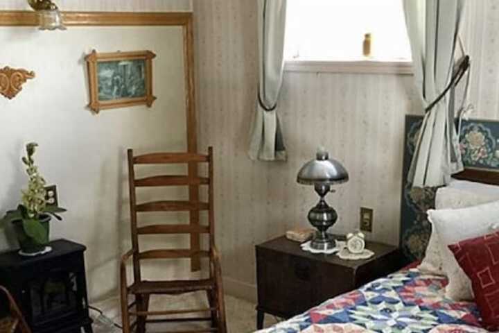Room 24 of 74