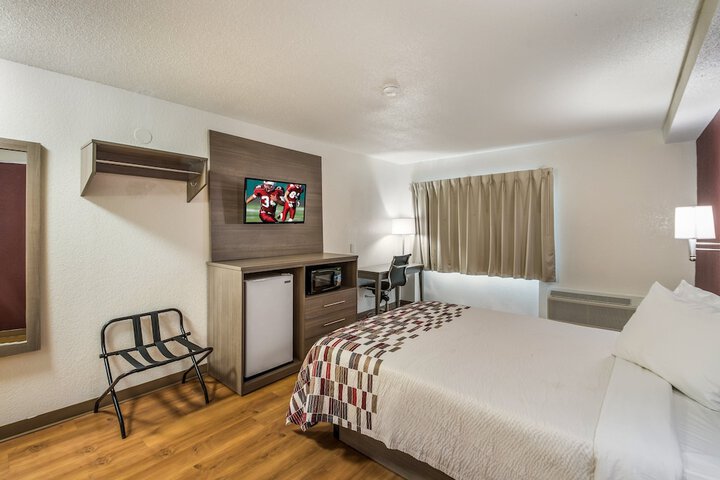 Room 22 of 34