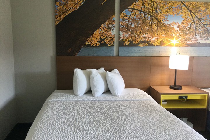 Room 14 of 19