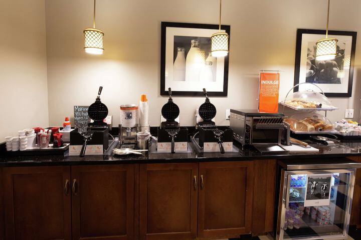 Breakfast/Coffee Service 54 of 60