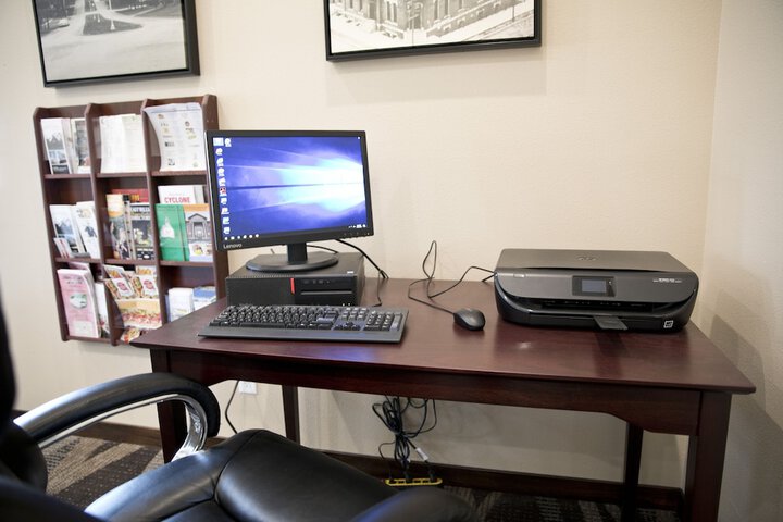 Business Center 94 of 94