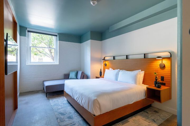 Room 62 of 115