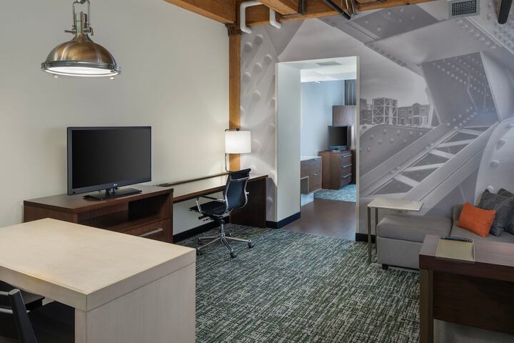 Room 41 of 100