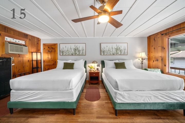 CedarWood Inn