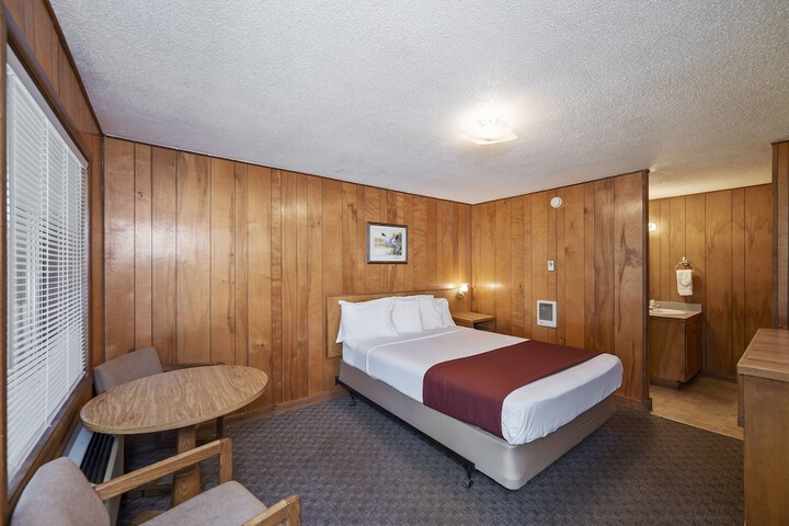 Room 50 of 65