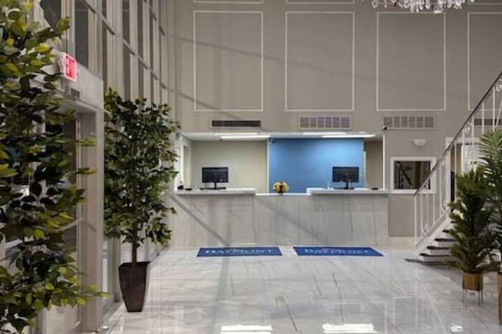 Hotel Interior 10 of 38