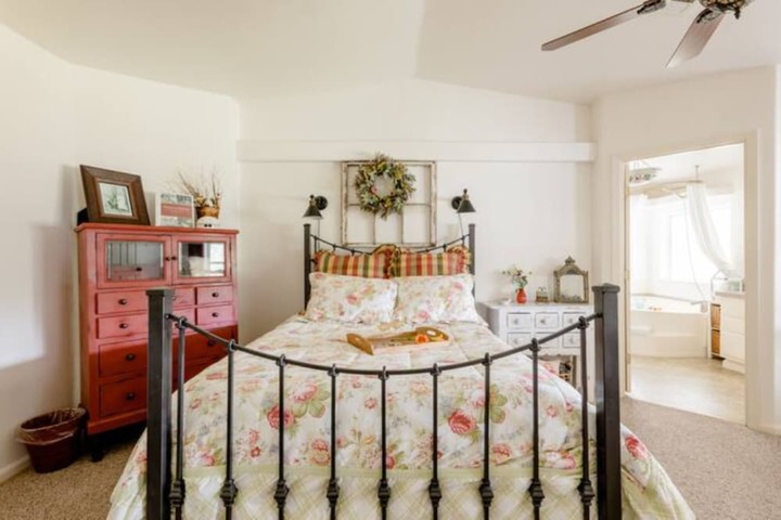 Room 40 of 107