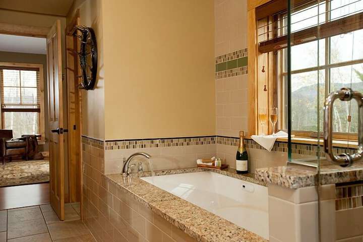 Hot Tub 207 of 228