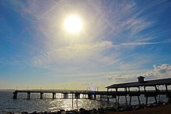 1 East Beach Causeway by Hodnett Cooper