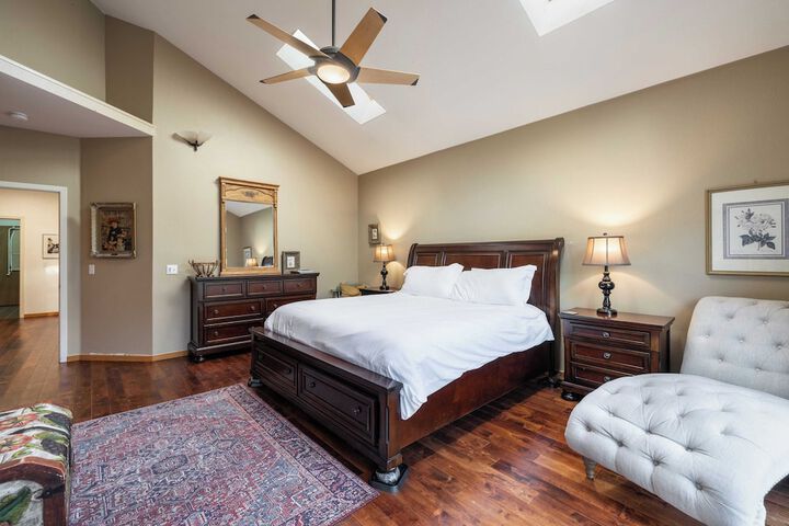Valley of the Moon by Avantstay Tranquil Escape Large Yard w / Hot Tub & Fire Pit