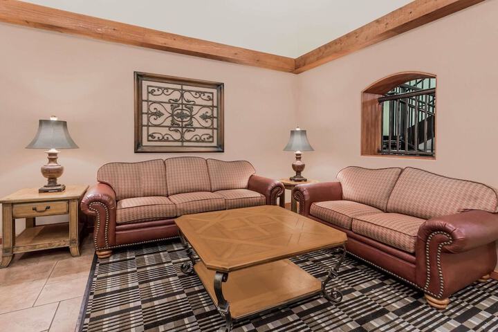 Hotel Interior 10 of 52