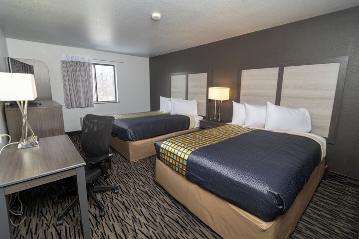 Room 25 of 38