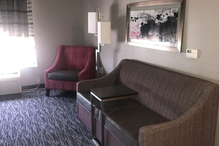 Room 25 of 36