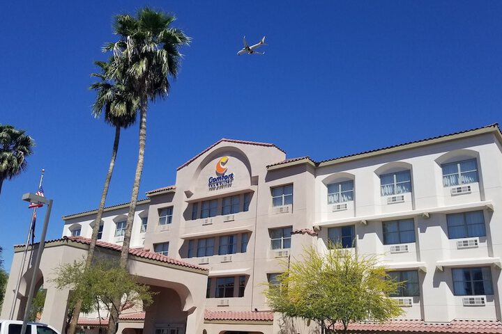 Hotel 2 of 112