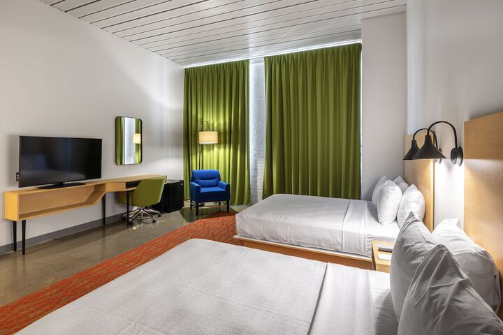 Room 28 of 50