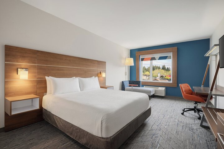 Holiday Inn Express & Suites Victoria - Colwood