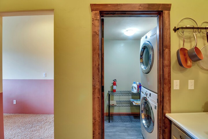 Cozy Ridgway Vacation Rental: Hike Ski & Explore!