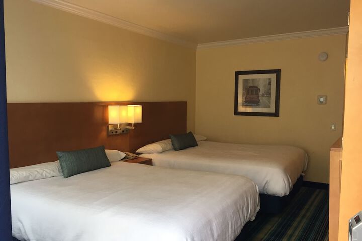 Room 14 of 17