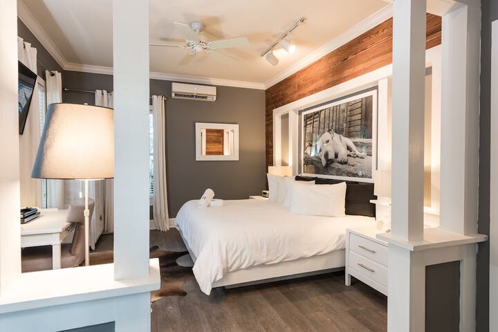 Room 35 of 133