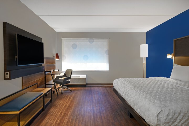Room 31 of 51