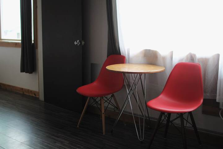 Room 98 of 147