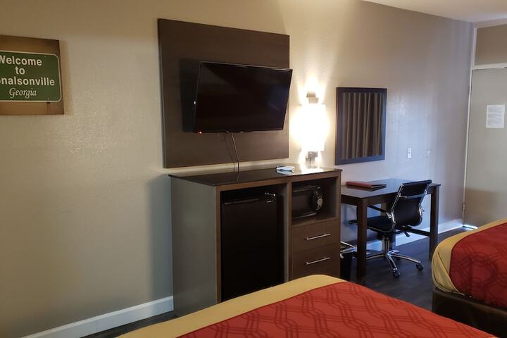 Room 25 of 29