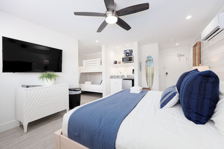 Siesta Key Beach Resort and Suites
