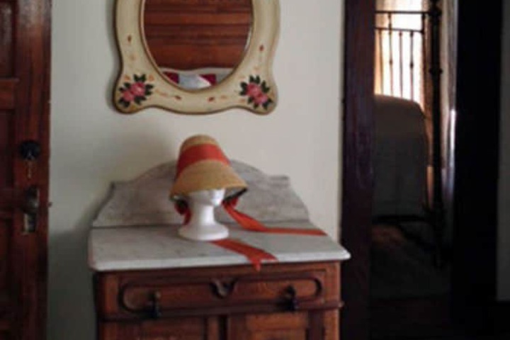Room 43 of 58