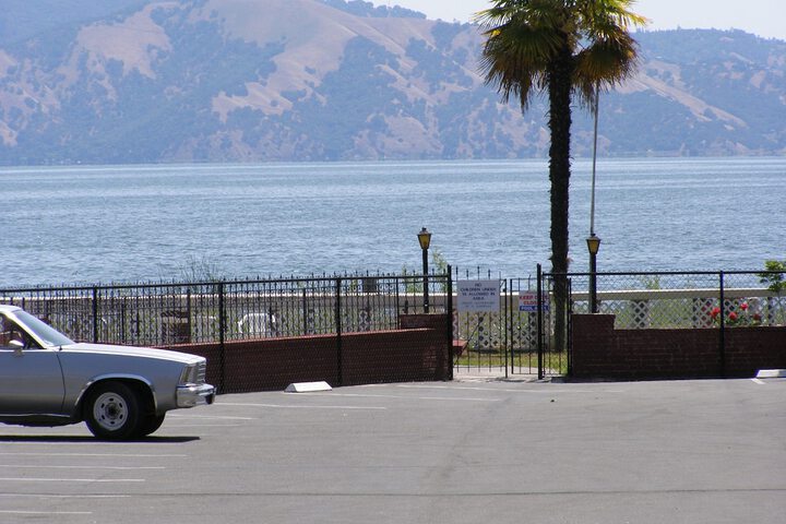 Anchorage Inn Lakeport