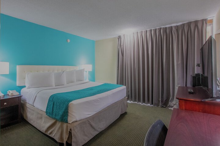 Room 9 of 25