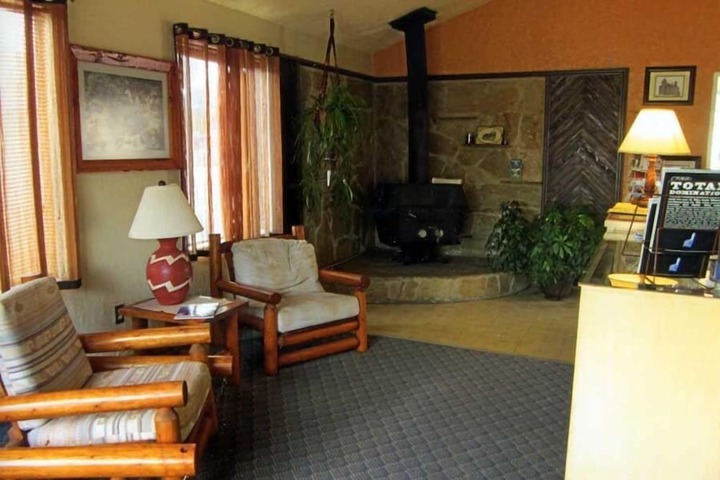Hotel Interior 8 of 27