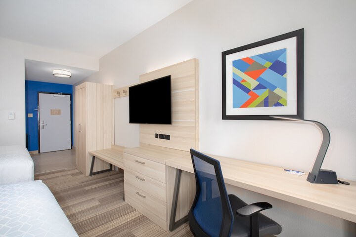 Room 29 of 66