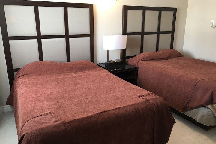 Room 12 of 21