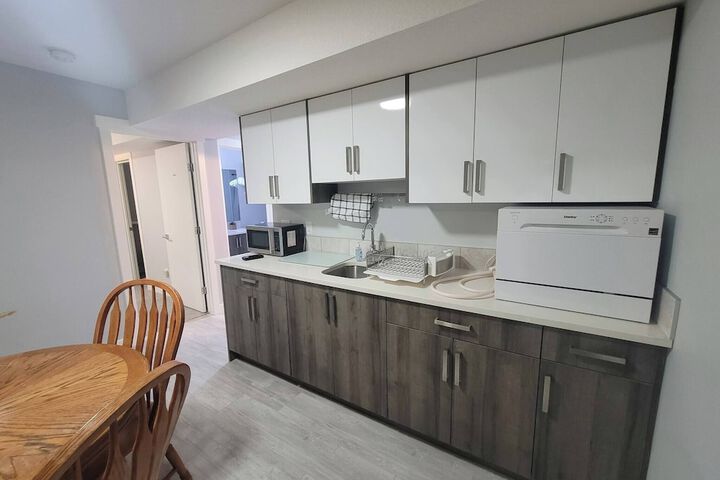 Luxurious Home Away From Home With Aircon