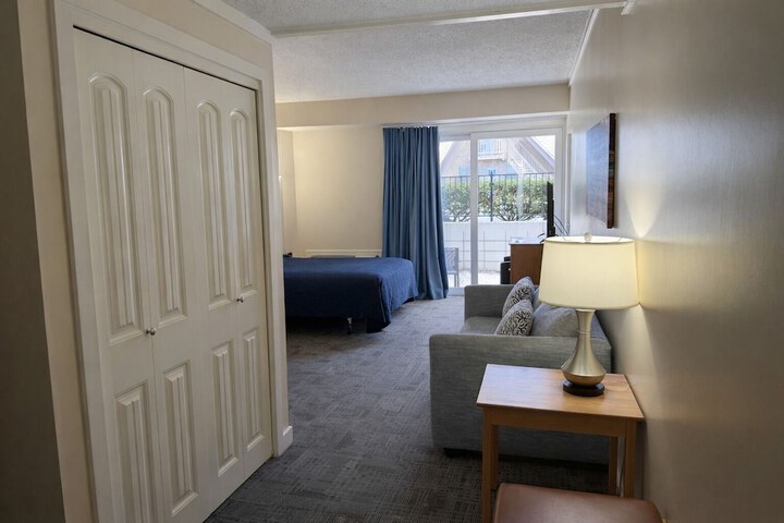 Courtyard Resort