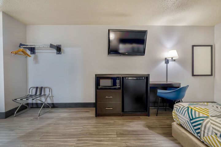 Room 20 of 29
