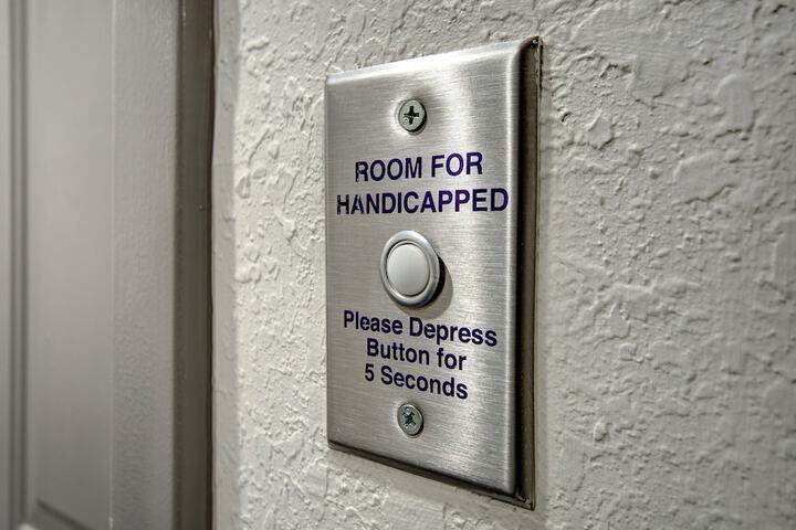 Room 35 of 61