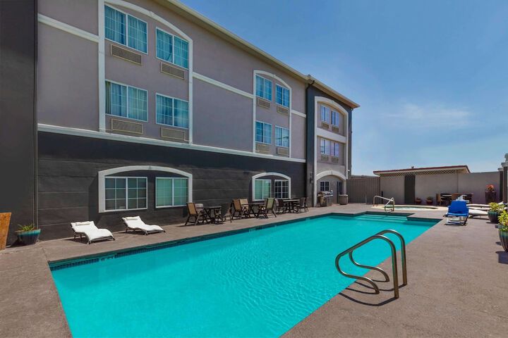 Pool 7 of 46