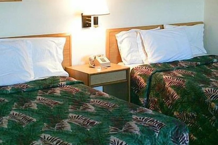 Room 5 of 7