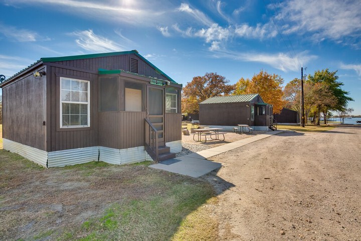 On-site Boat Ramp: Pet-friendly Kerens Studio!